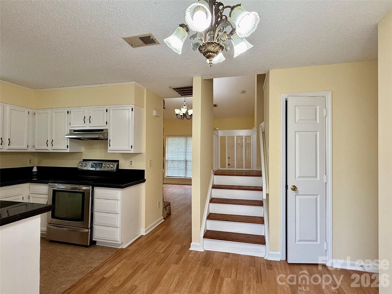 8288 Golf Ridge Dr - Photo 6 of 19