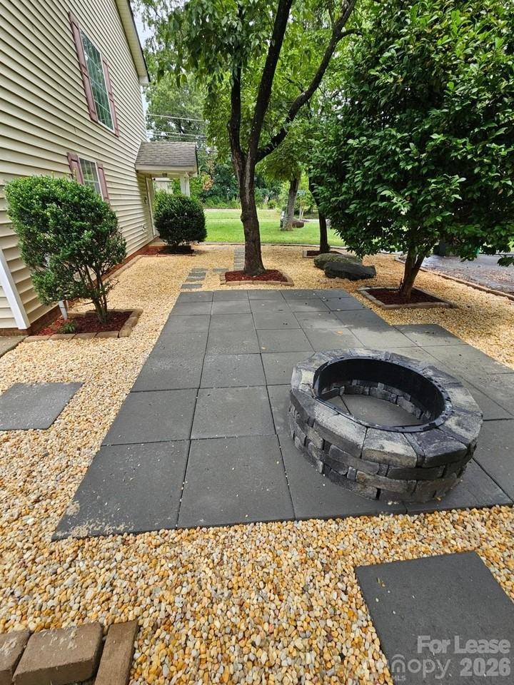 4653 Perkins Rd - Photo 3 of 16
