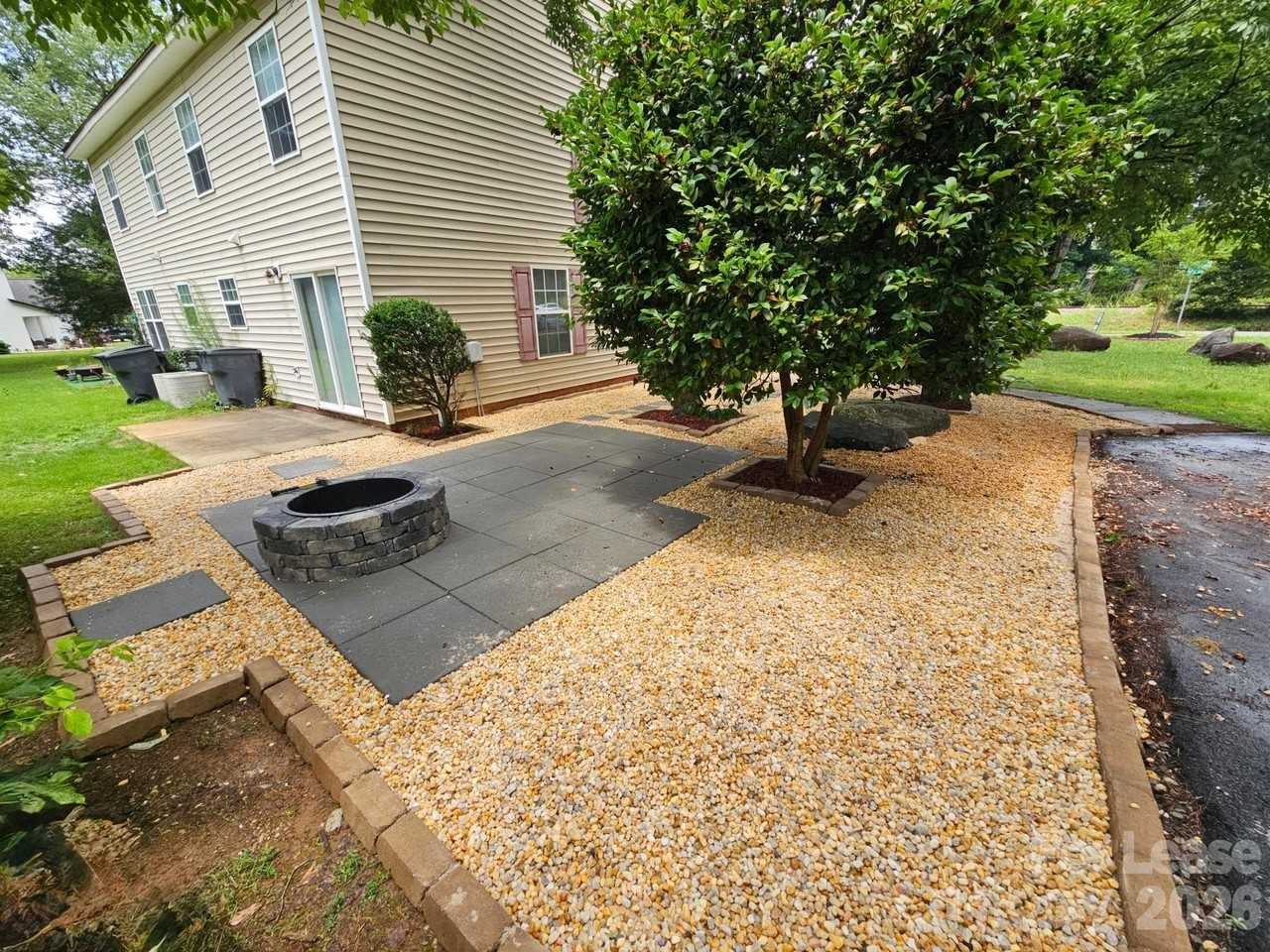 4653 Perkins Rd - Photo 4 of 16