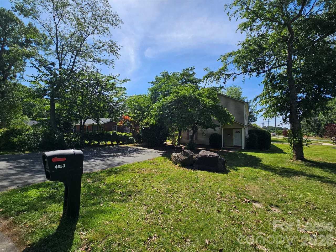 4653 Perkins Rd - Photo 5 of 16