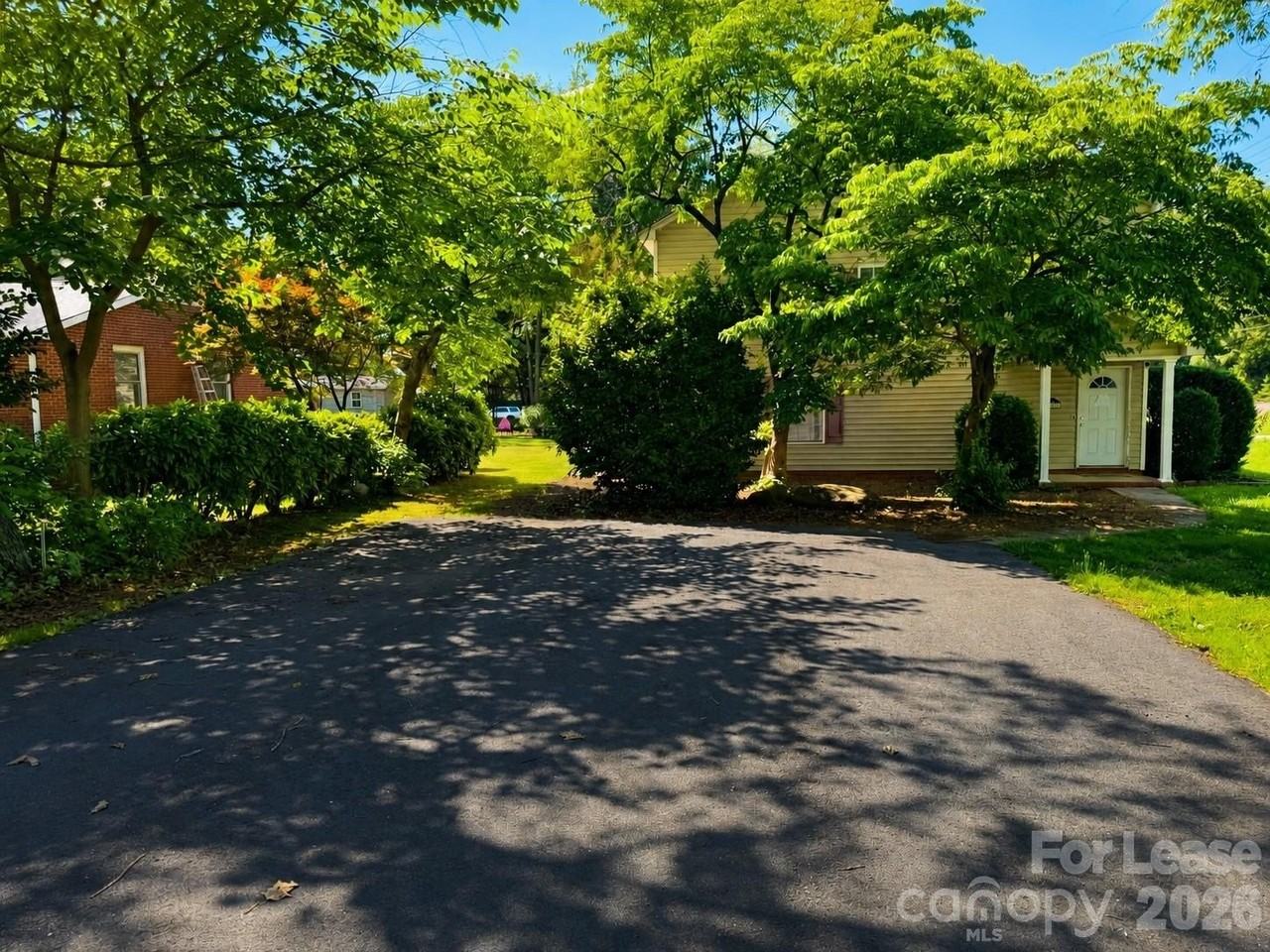 4653 Perkins Rd - Photo 6 of 16