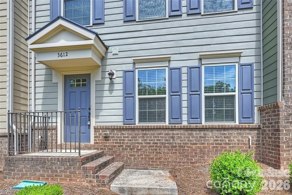 3612 Speer Blvd - Photo 2 of 18