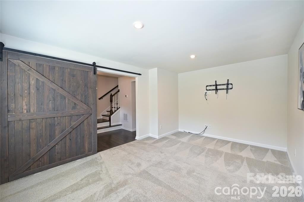 3612 Speer Blvd - Photo 4 of 18