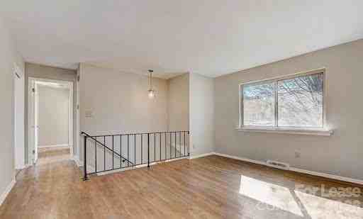 5707 Snow White Ln - Photo 4 of 16