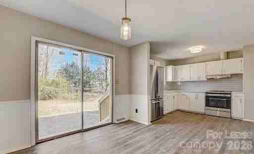 5707 Snow White Ln - Photo 5 of 16