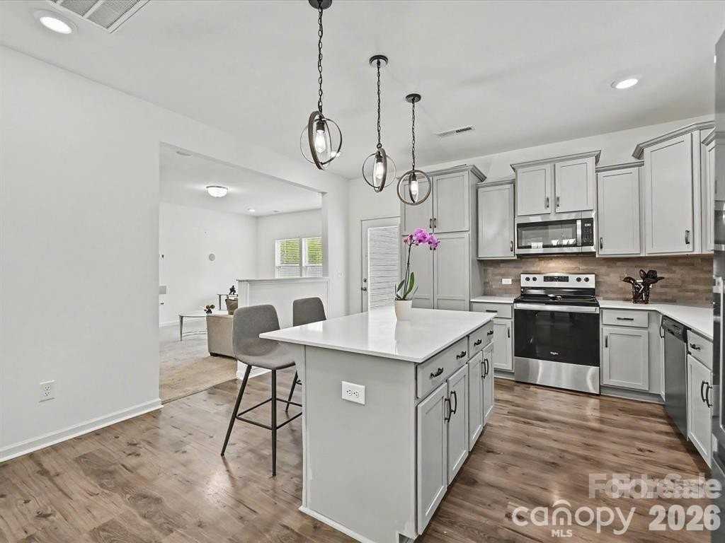5125 Arbordale Way - Photo 6 of 22