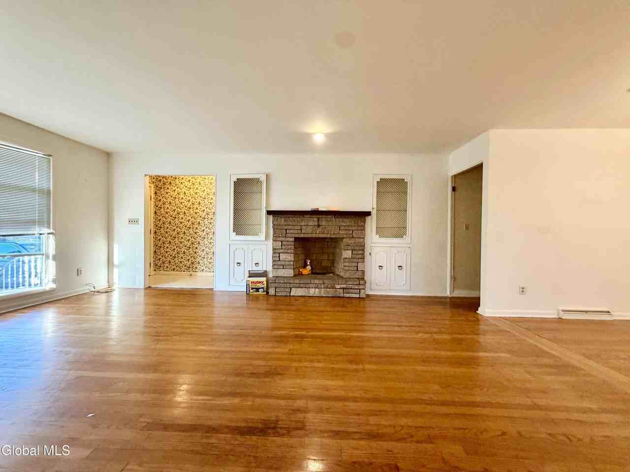 768 New Scotland Ave - Photo 4 of 23