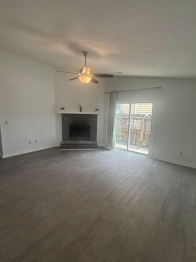 404 Erskine St #B - Photo 3 of 22