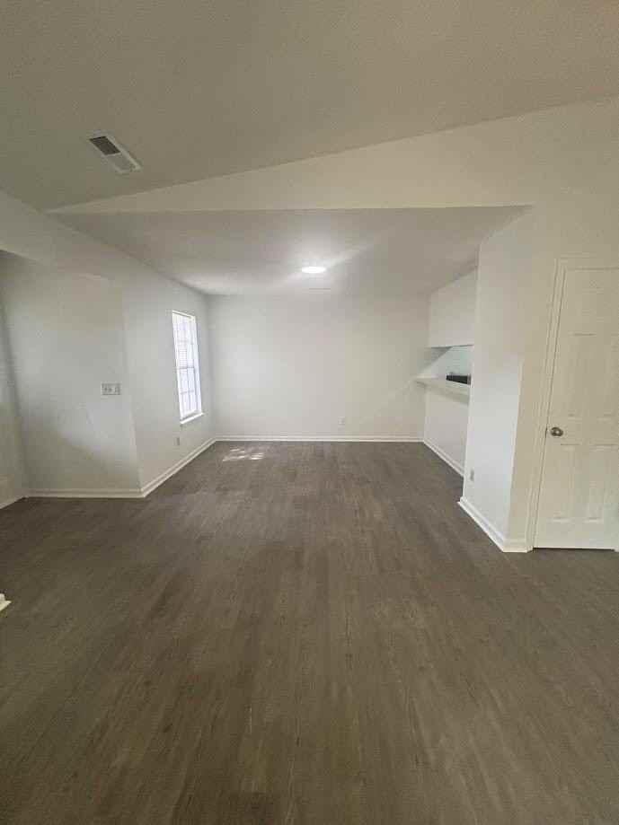 404 Erskine St #B - Photo 5 of 22
