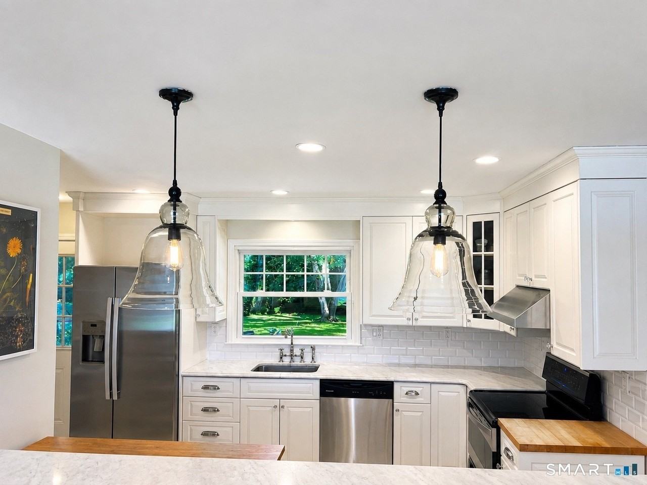 186 Schiller Rd - Photo 6 of 15