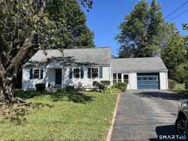 featured image of 15 Riverview Rd