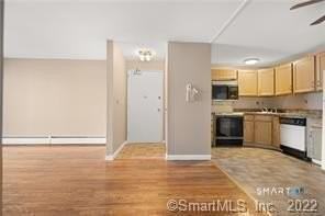 106 Oakwood Ave #A1 - Photo 3 of 15