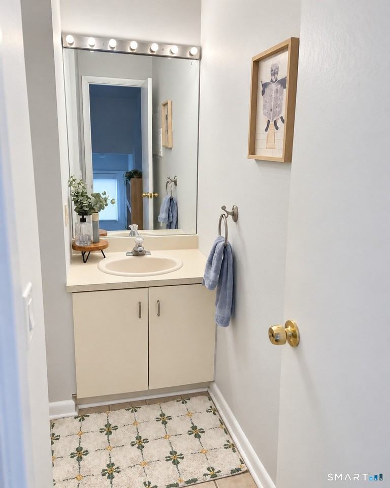 15 1st St #4 - Photo 6 of 12