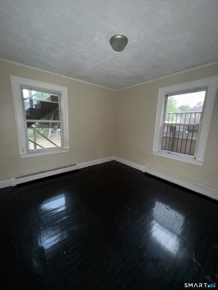 89 Hurlburt St #1 - Photo 6 of 12