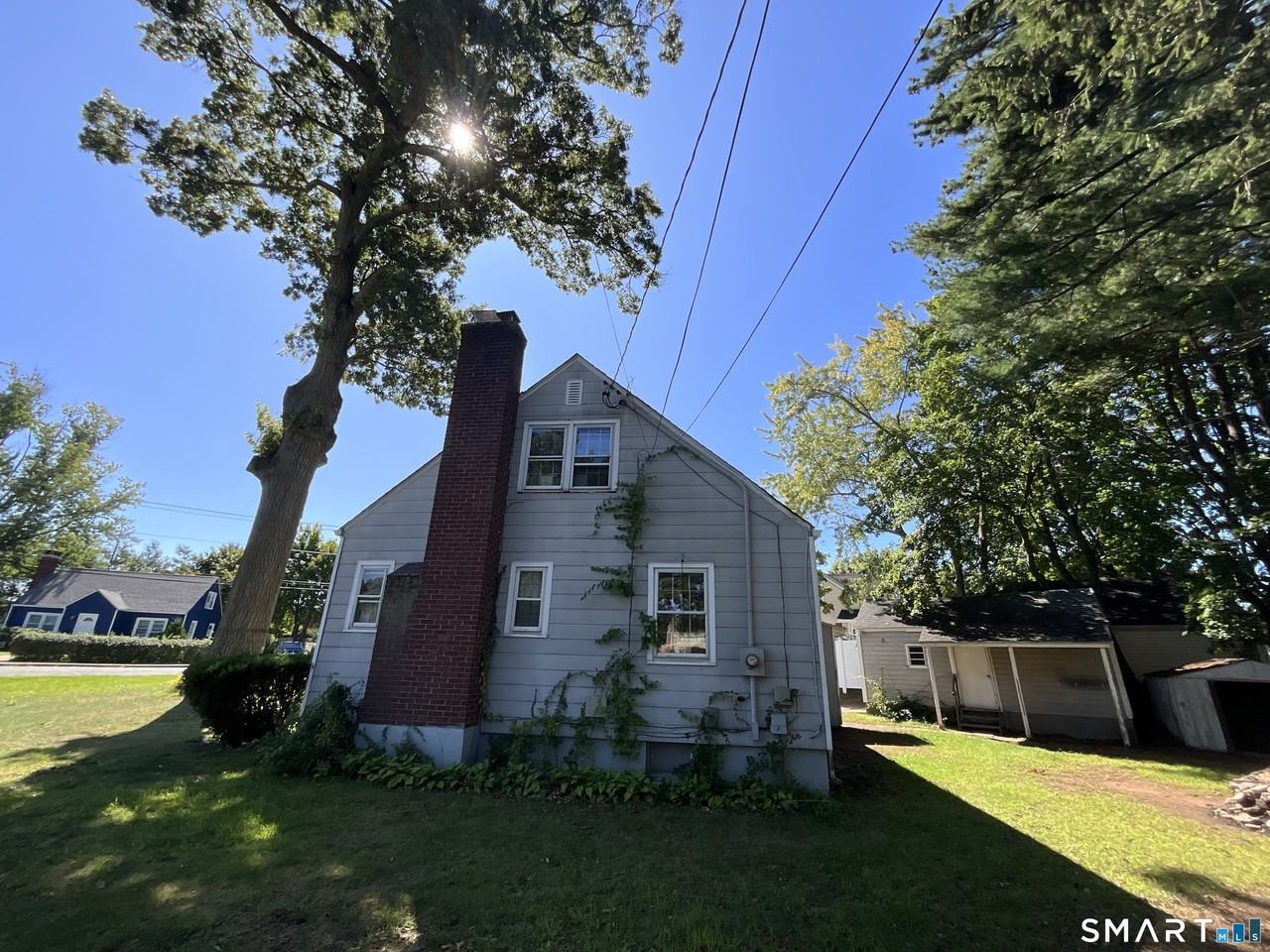 198 Broad St - Photo 2 of 31