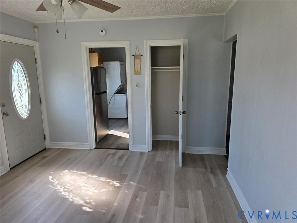 1820 St Claire Ln - Photo 3 of 15