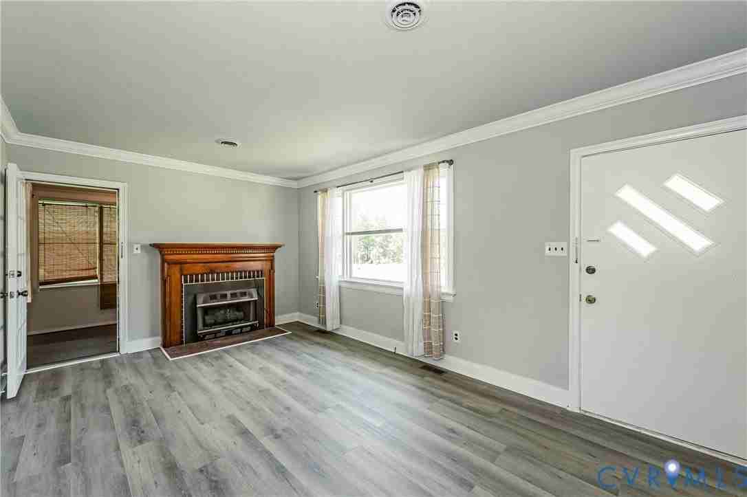 4271 Glasgow Rd - Photo 3 of 35