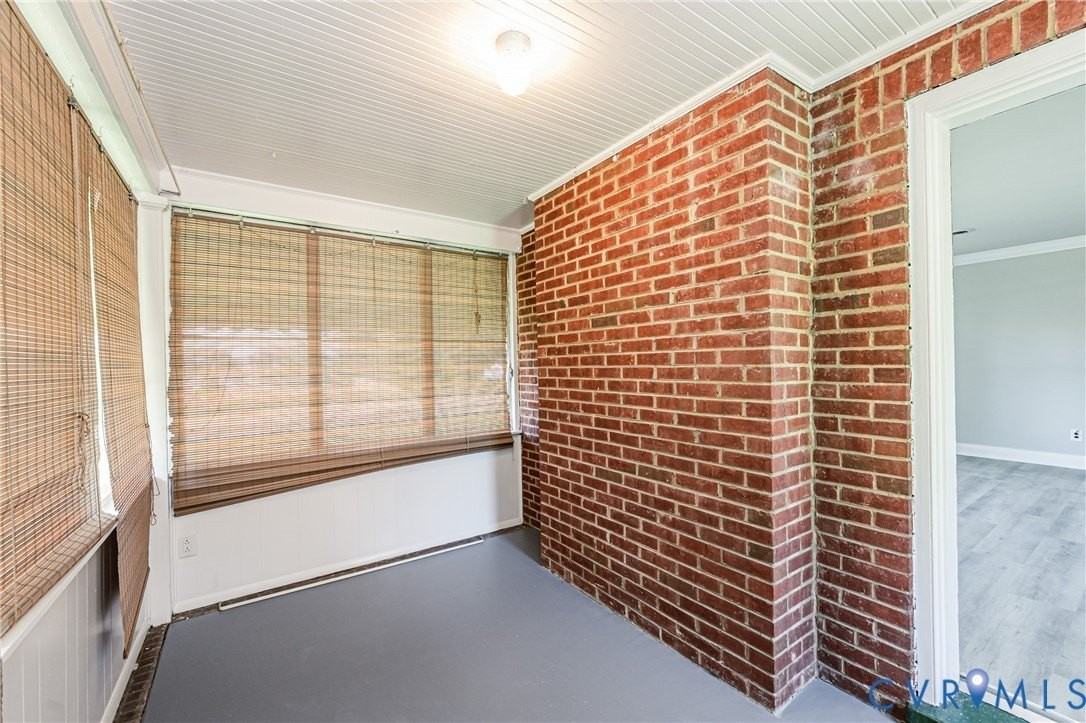 4271 Glasgow Rd - Photo 6 of 35