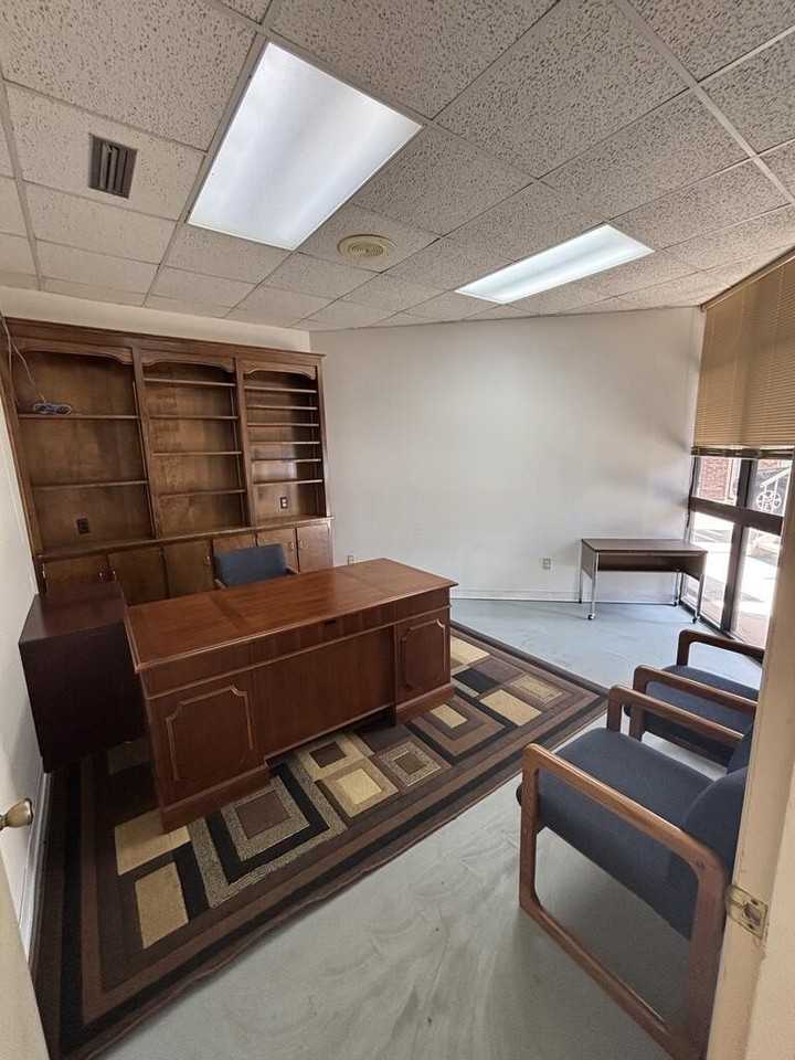 2323 W Main St - Photo 4 of 8