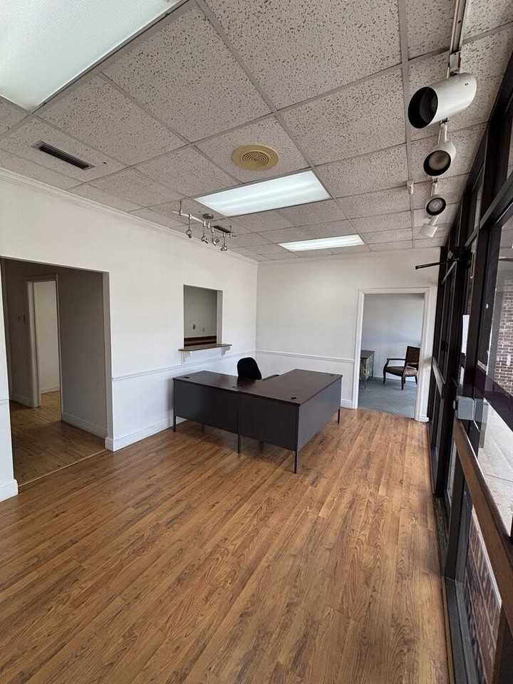 2323 W Main St - Photo 6 of 8