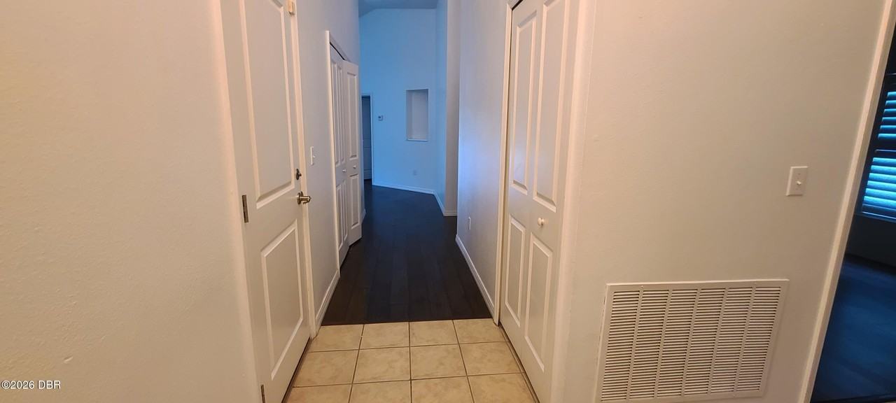 1789 Creekwater Blvd - Photo 5 of 33