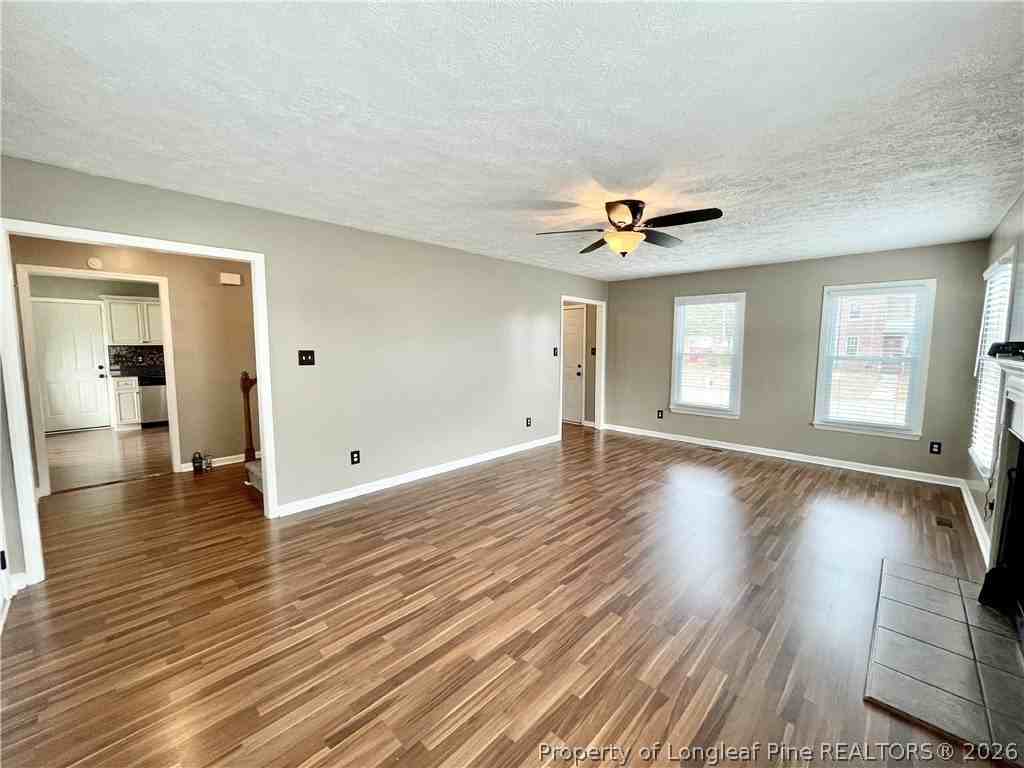 4206 Buckhurst Dr - Photo 4 of 28