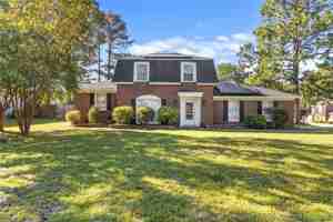 featured image of 5839 Rivercroft Rd