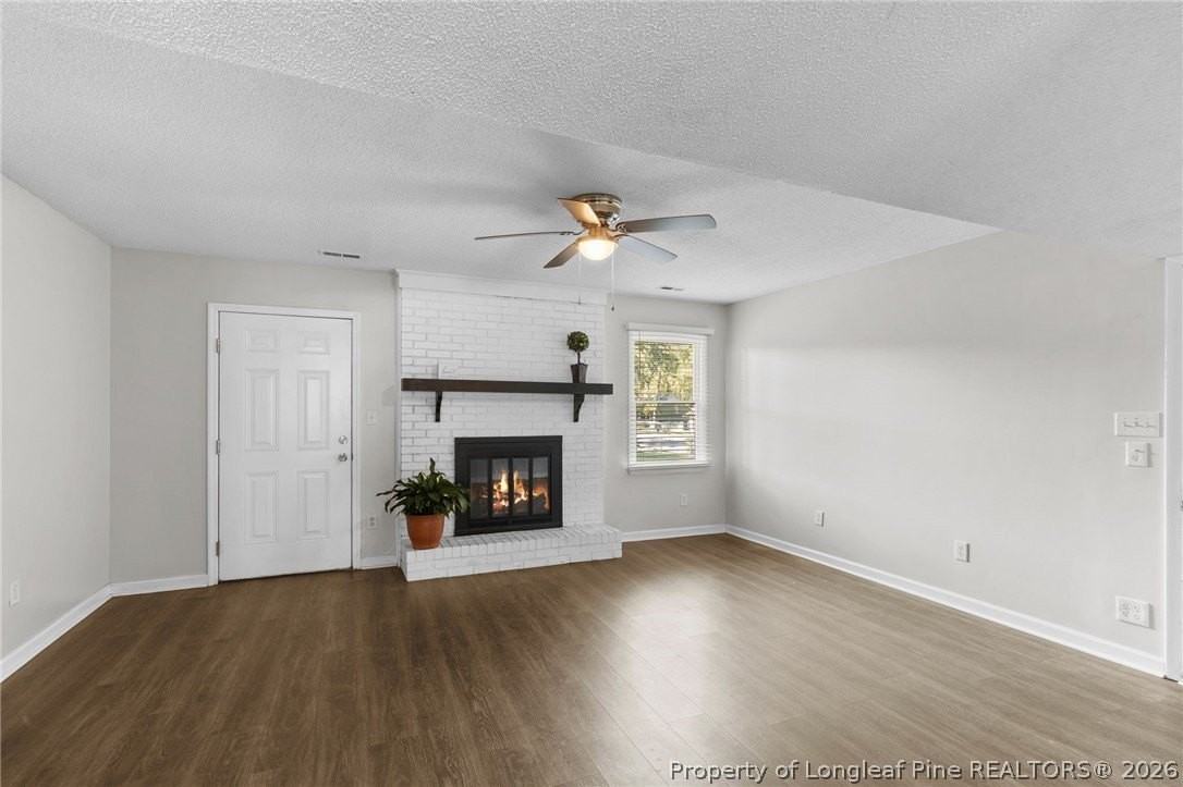 5839 Rivercroft Rd - Photo 7 of 42