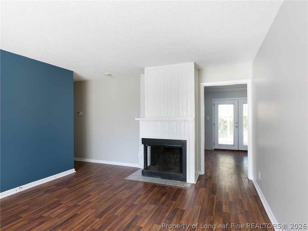 504 Alleghany Rd - Photo 5 of 19