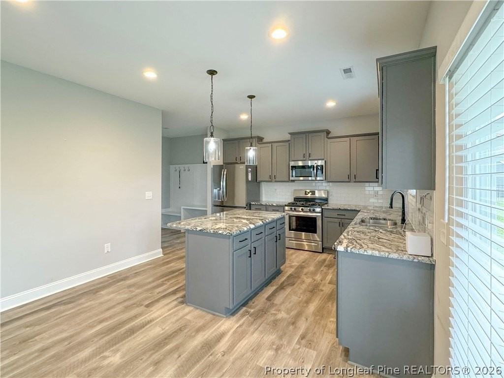 1833 Bluffside Dr - Photo 7 of 24