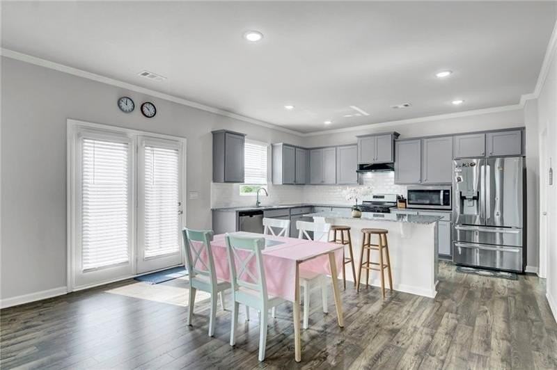 4770 Burningbush Way - Photo 6 of 50