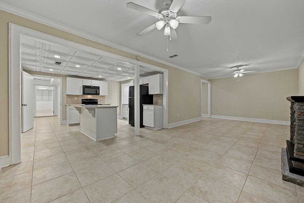 2132 Dunwoody Gln