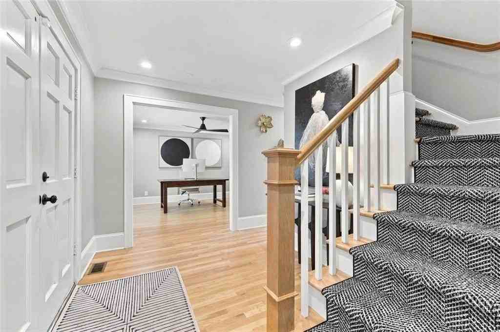 5179 Meadowlake Dr - Photo 6 of 29