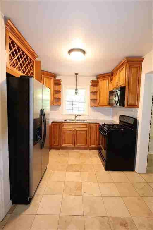 1540 Alverado Way - Photo 6 of 25
