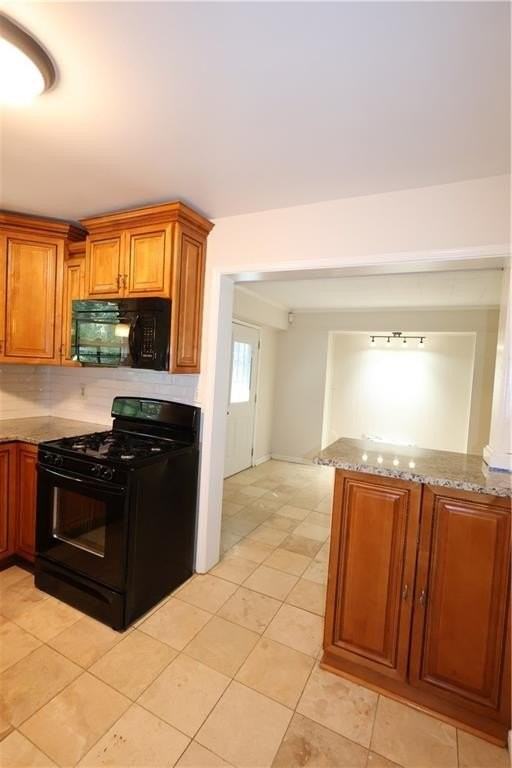 1540 Alverado Way - Photo 7 of 25