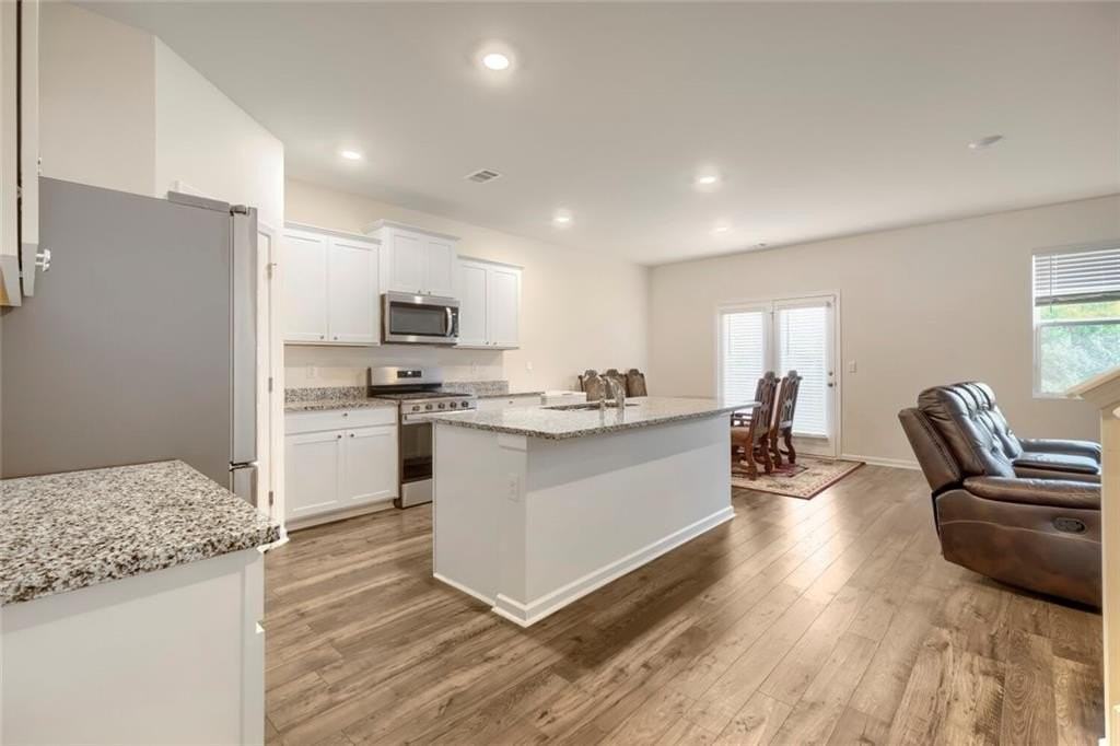 1453 Autumn Wind Dr - Photo 4 of 17