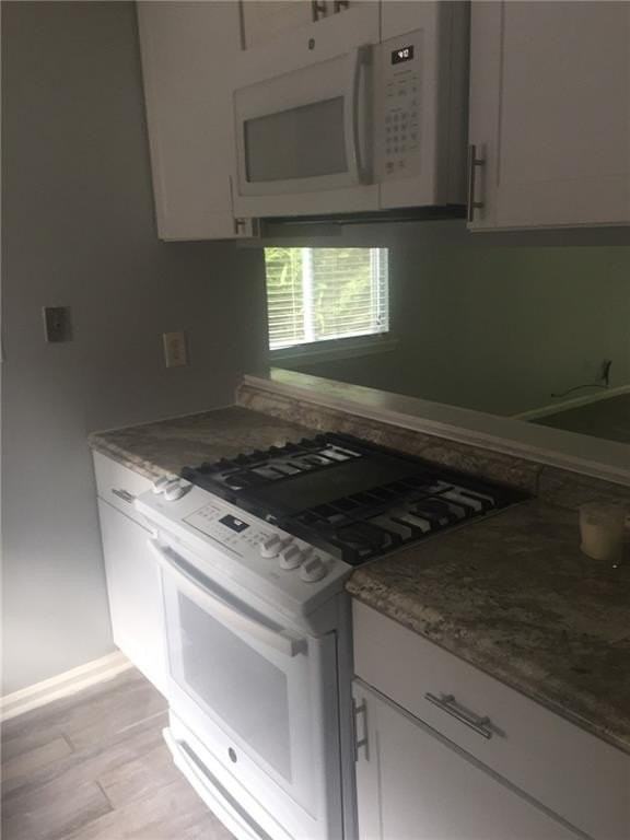 2571 Park Rd Se - Photo 5 of 49