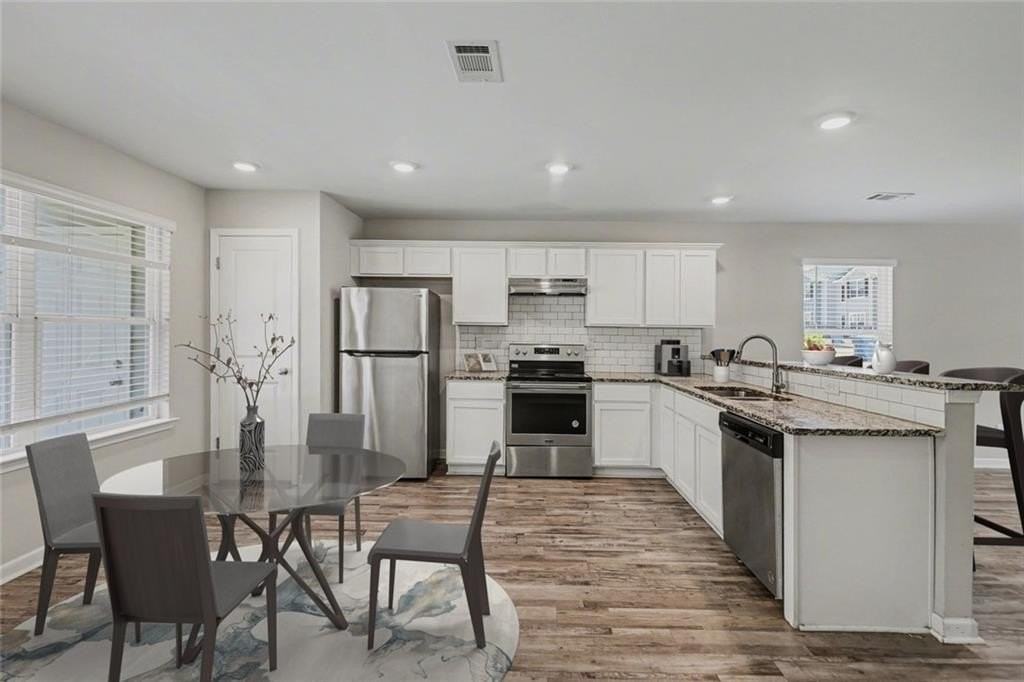 319 Ashigan St #A - Photo 3 of 39
