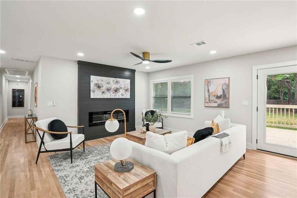 5170 Chamblee Dunwoody Rd - Photo 5 of 44