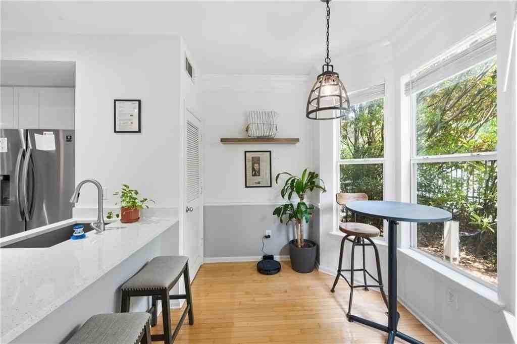 951 Glenwood Ave Se #102 - Photo 7 of 36