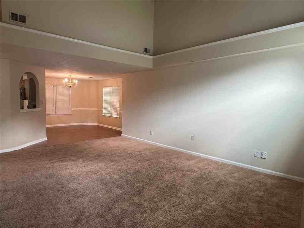 3229 Diamond Blf - Photo 2 of 15