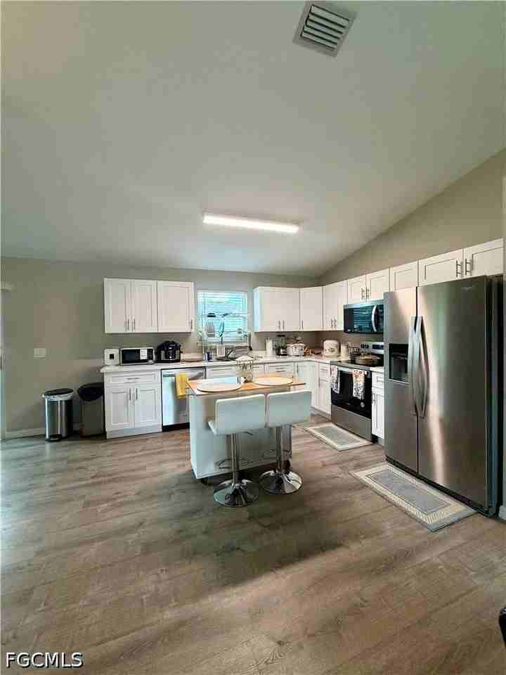 354 Mangonia Ave - Photo 5 of 19