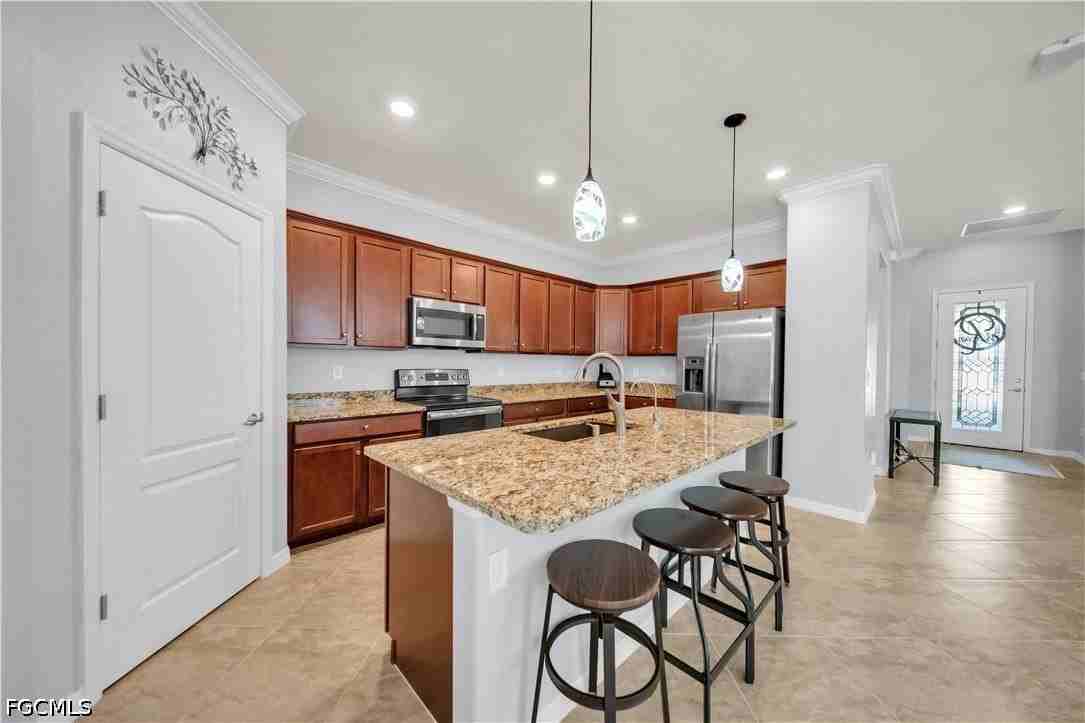 19408 Elston Way - Photo 5 of 39