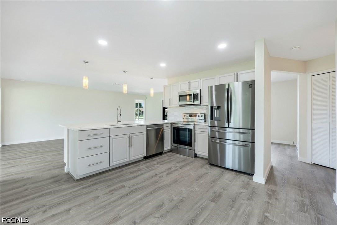 1202 Se 14th Ter - Photo 5 of 19