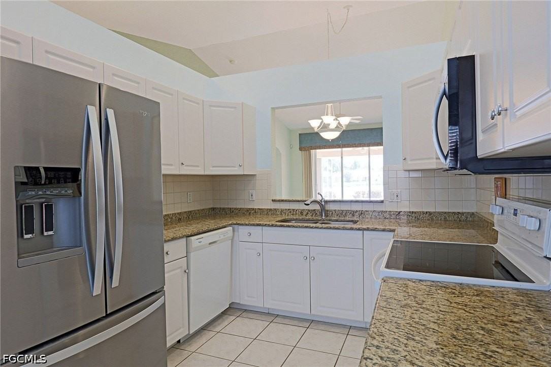 13927 Lily Pad Cir - Photo 2 of 18