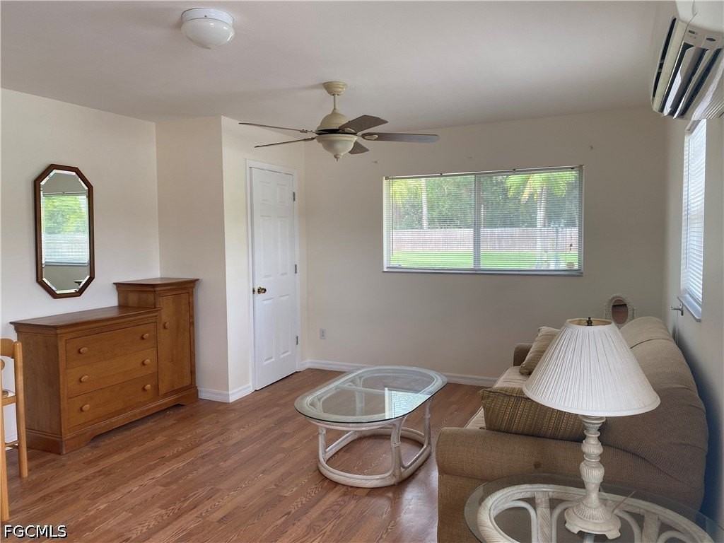 3616 Mccomb Ln - Photo 3 of 8