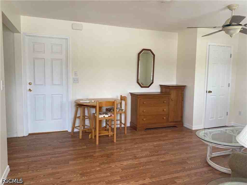3616 Mccomb Ln - Photo 4 of 8