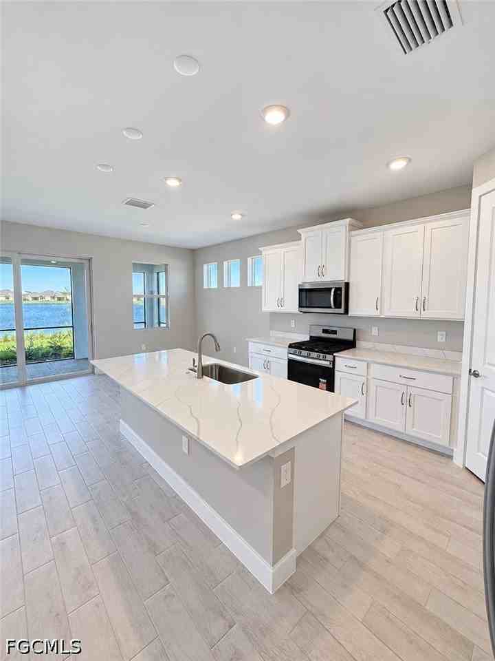 44643 Plumeria St - Photo 4 of 25