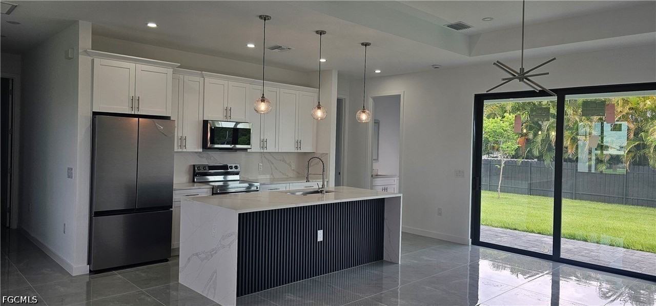 1122 Nw 15th St - Photo 4 of 10