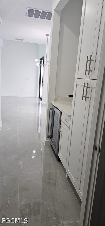 1122 Nw 15th St - Photo 5 of 10